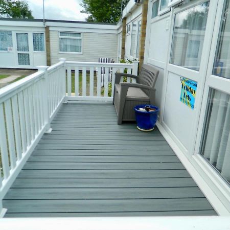 98 Hemsby Beach Holiday Lets, Bespoke Seaside Chalet Leilighet Great Yarmouth Eksteriør bilde