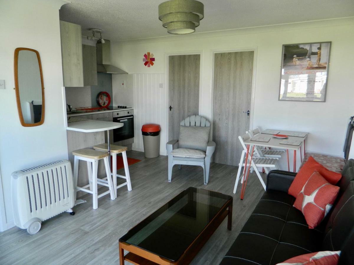 98 Hemsby Beach Holiday Lets, Bespoke Seaside Chalet Leilighet Great Yarmouth Eksteriør bilde