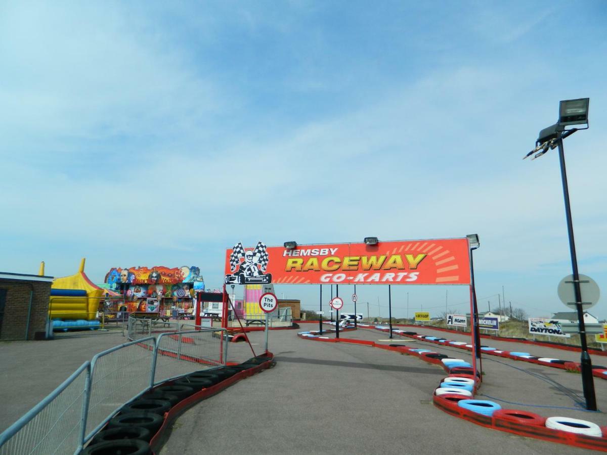 98 Hemsby Beach Holiday Lets, Bespoke Seaside Chalet Leilighet Great Yarmouth Eksteriør bilde